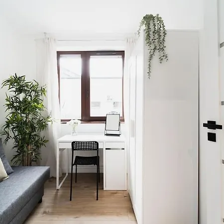 Center - 3 - New Building - Private Parking Place - Garage Apartment *