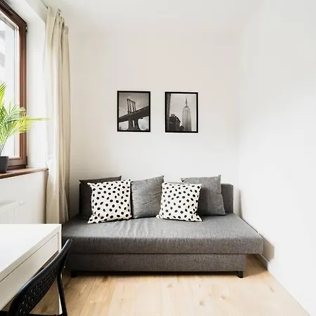 Center - 3 - New Building - Private Parking Place - Garage Apartment Wroclaw
